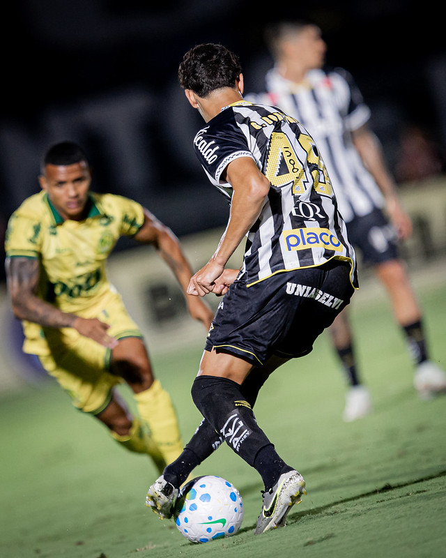 Santos tenta manter invencibilidade histórica diante do Mirassol na Vila Belmiro pelo Brasileirão