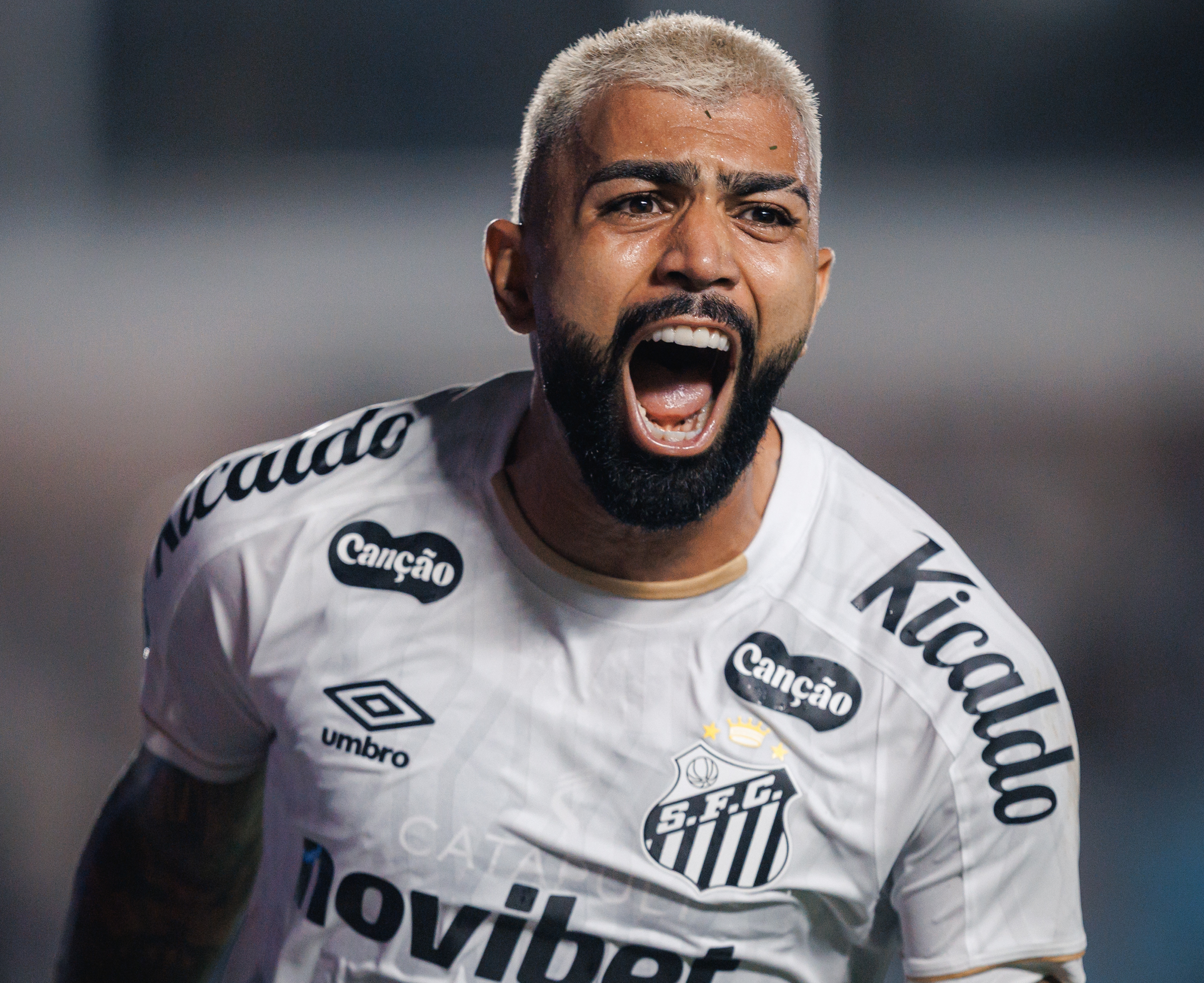 Santos vence Vasco em São Januário e respira no Campeonato Brasileiro