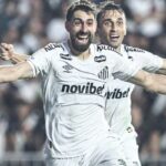 Santos vence Vasco fora de casa e deixa a zona de rebaixamento do Brasileirão