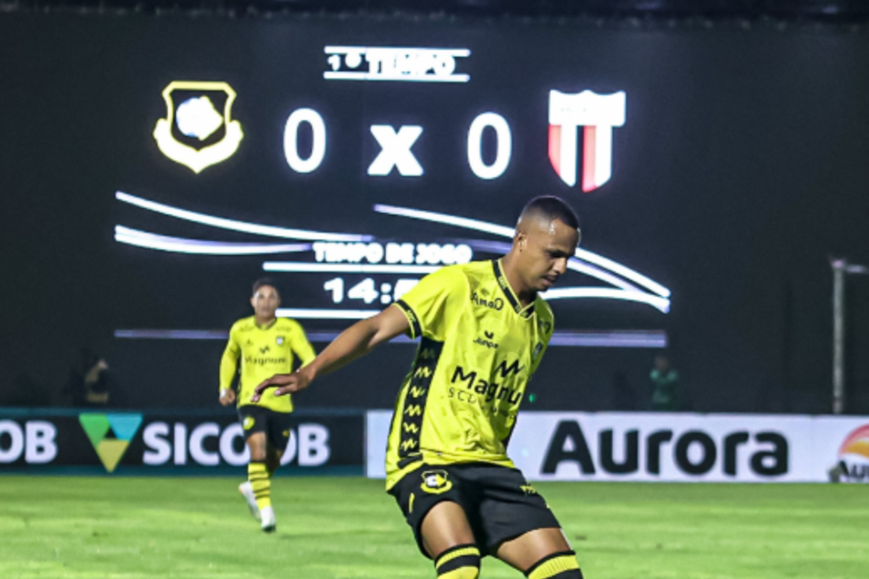 São Bernardo e Botafogo-sp empatam sem gols em confronto equilibrado