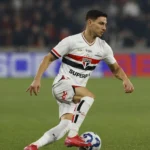 São Paulo afasta cinco jogadores do elenco principal para treinos em Cotia
