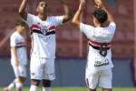 São Paulo e Vasco se enfrentam pelo Campeonato Brasileiro sub-17 em Osasco