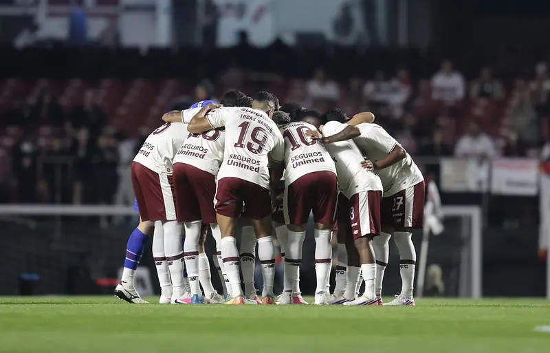 São Paulo empata no Morumbis e aumenta pressão por vaga na Sul-americana