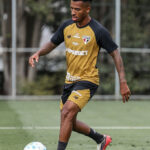 São Paulo finaliza preparação no CT da Barra Funda para enfrentar o Coritiba