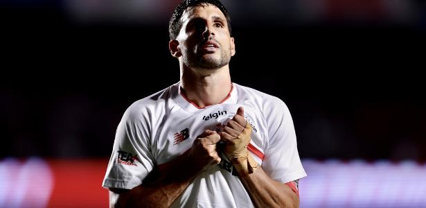 São Paulo garante permanência de Calleri com contrato estendido até 2028