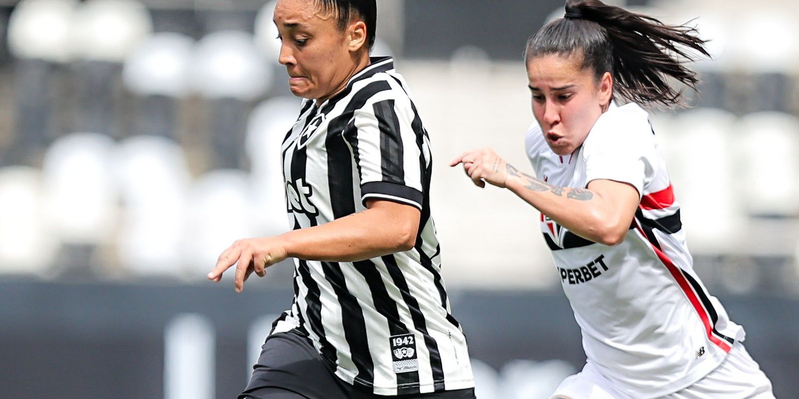São Paulo goleia Botafogo e empata com Corinthians na liderança do Brasileirão Feminino