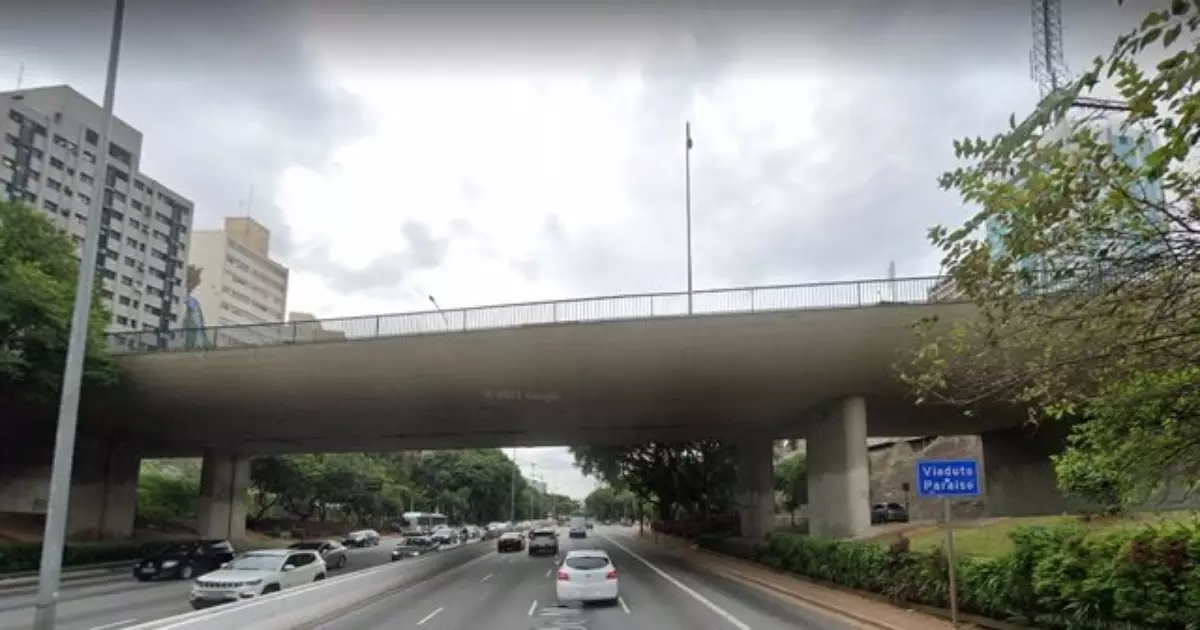São Paulo impõe limites à circulação de caminhões grandes: entenda as restrições no centro expandido