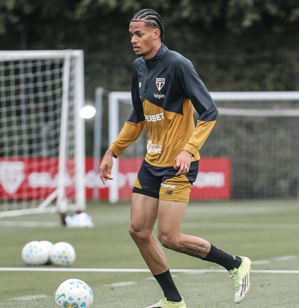 São Paulo inicia preparação sob pressão para duelo decisivo contra o Red Bull Bragantino