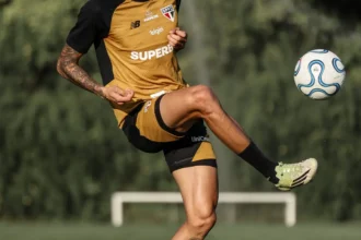 São Paulo intensifica treinos no CT de olho na classificação contra o Bolívar