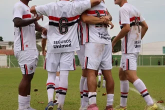 São Paulo mantém invencibilidade no Paulistão sub-20 com vitória sobre o Aguaí