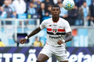 São Paulo perde para o Grêmio: análise individual aponta falhas e destaques na virada do Brasileirão