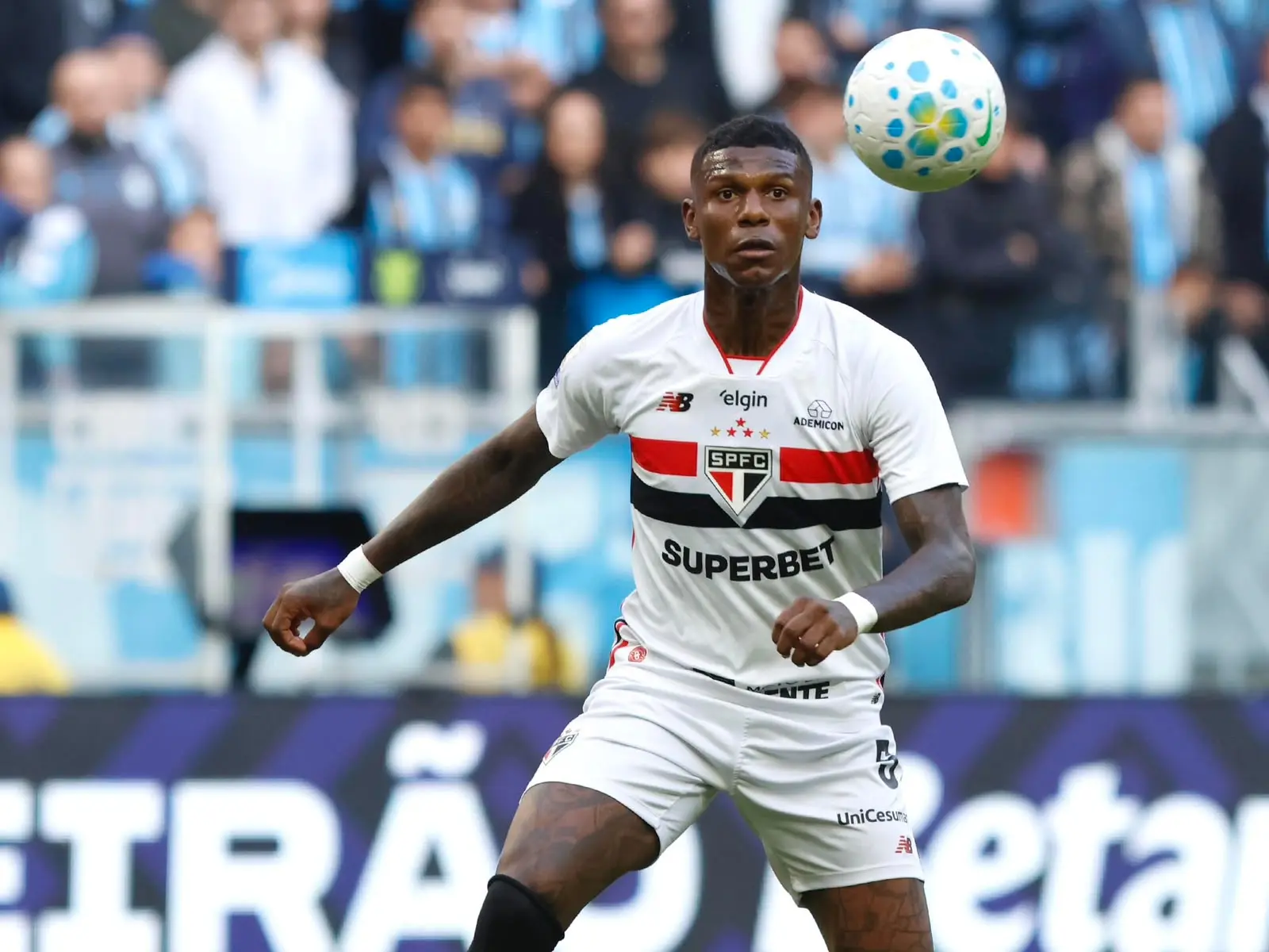 São Paulo perde para o Grêmio: análise individual aponta falhas e destaques na virada do Brasileirão