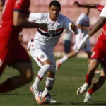 São Paulo recusa oferta de empréstimo do Ajax pelo atacante Tetê