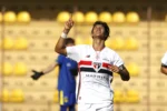 São Paulo supera Paulinense e mantém perseguição à liderança no Paulistão sub-20