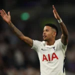 Savinho estreia com gol em goleada do Tottenham sobre o Charlton na Copa da Liga