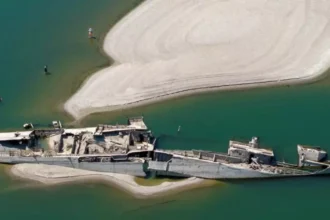 Seca histórica no rio Danúbio revela navios nazistas naufragados