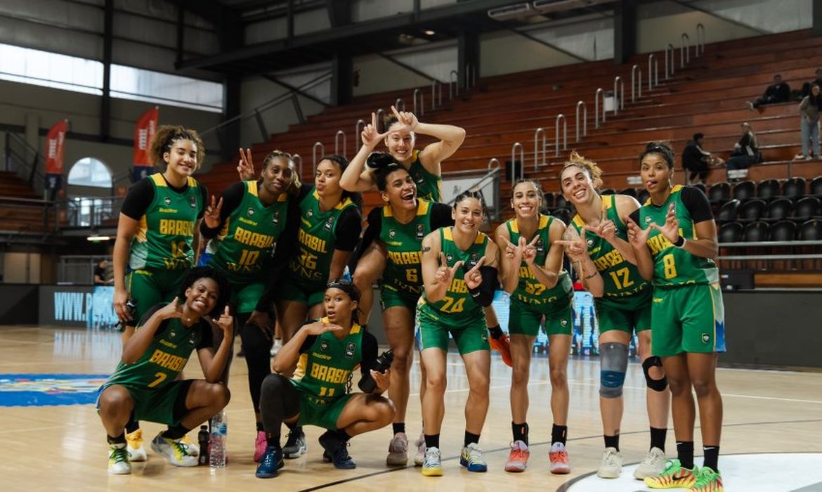 Seleção brasileira feminina de basquete estreia com vitória expressiva sobre o Chile