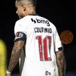 Silêncio de Philippe Coutinho no aniversário do Vasco gera repercussão