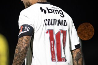 Silêncio de Philippe Coutinho no aniversário do Vasco gera repercussão