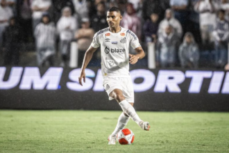 Staff de Joaquim nega oferta do Vasco pelo zagueiro