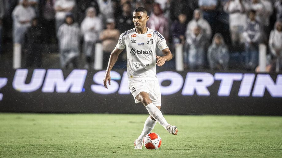 Staff de Joaquim nega oferta do Vasco pelo zagueiro