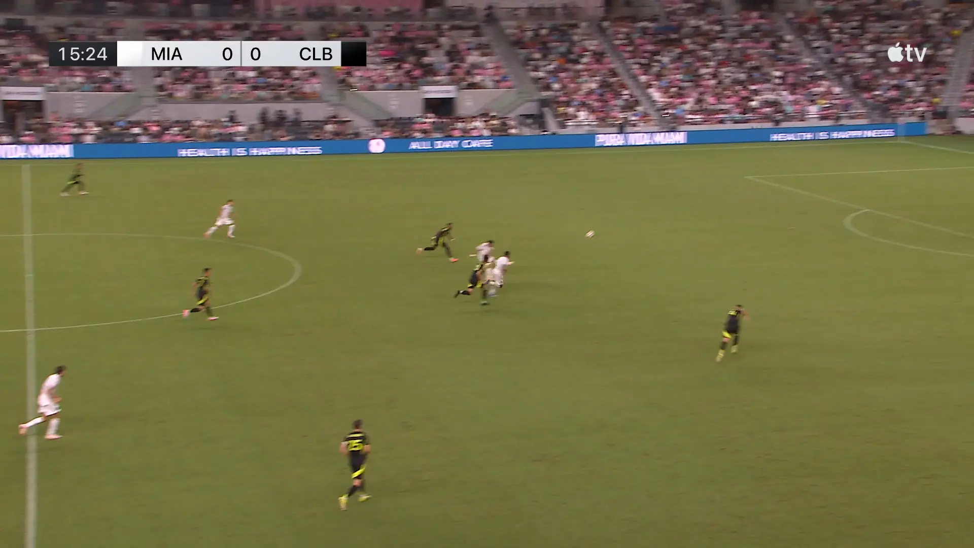Suárez surpreende com golaço de cobertura em confronto contra o Columbus