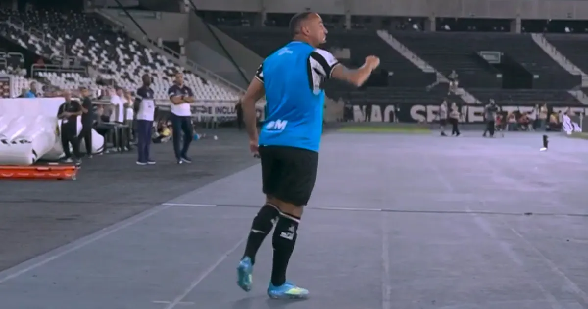 Súmula detalha expulsão de Marçal em clássico entre Botafogo e Fluminense