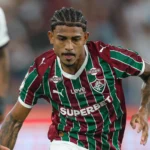 Temporada encerrada para John Kennedy após cirurgia no joelho pelo Fluminense