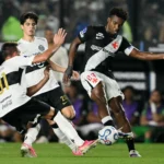 Thiago Mendes projeta classificação do Vasco após empate sem gols contra o Olimpia