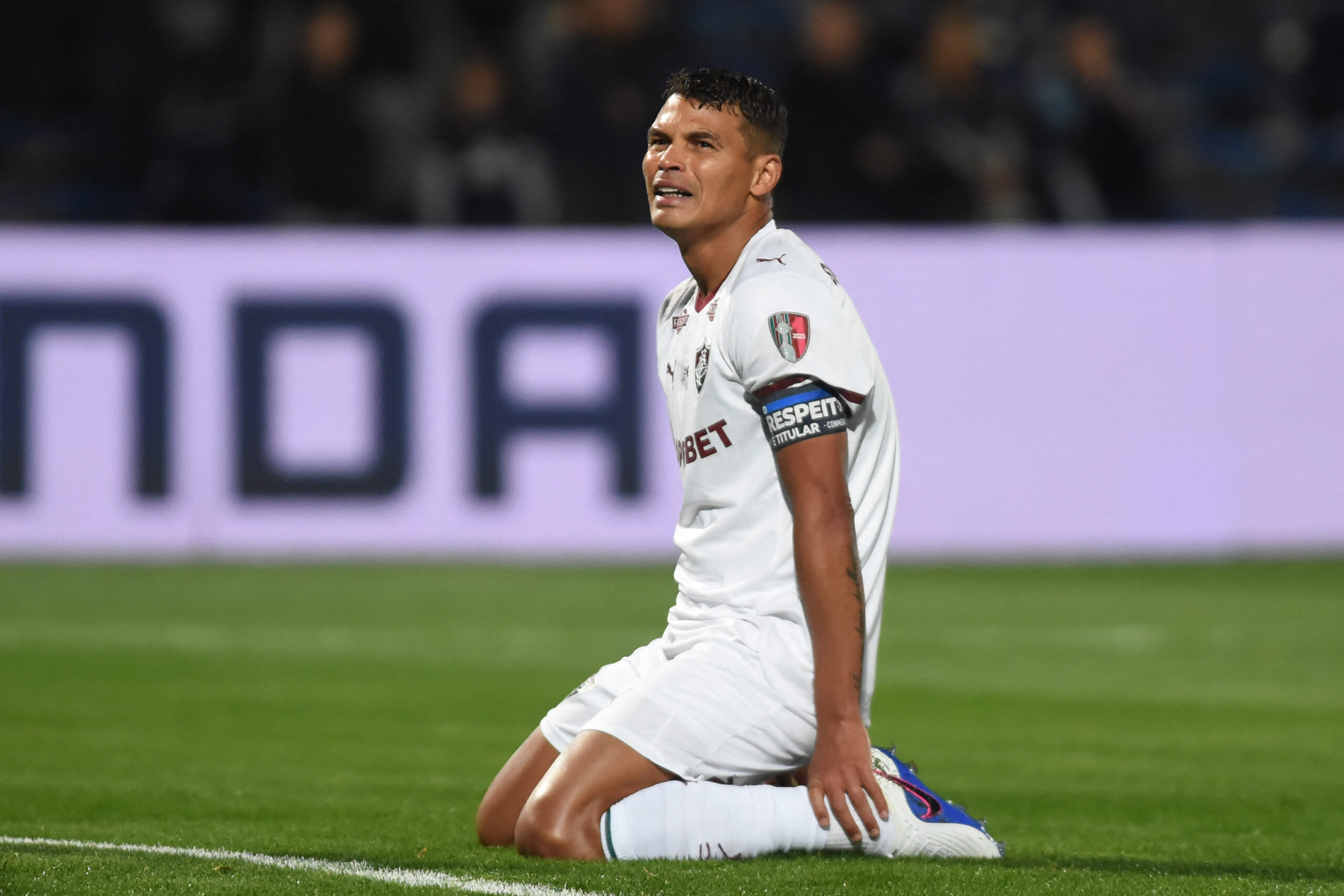 Thiago Silva celebra classificação heroica do Fluminense e critica arbitragem