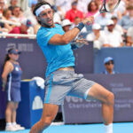 Thiago Tirante celebra triunfo histórico sobre Novak Djokovic em Cincinnati