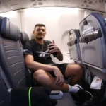 Tiquinho Soares retorna ao Rio de Janeiro para definir futuro no Botafogo