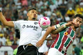Tiquinho Soares revela bastidores de negociação frustrada com o Fluminense