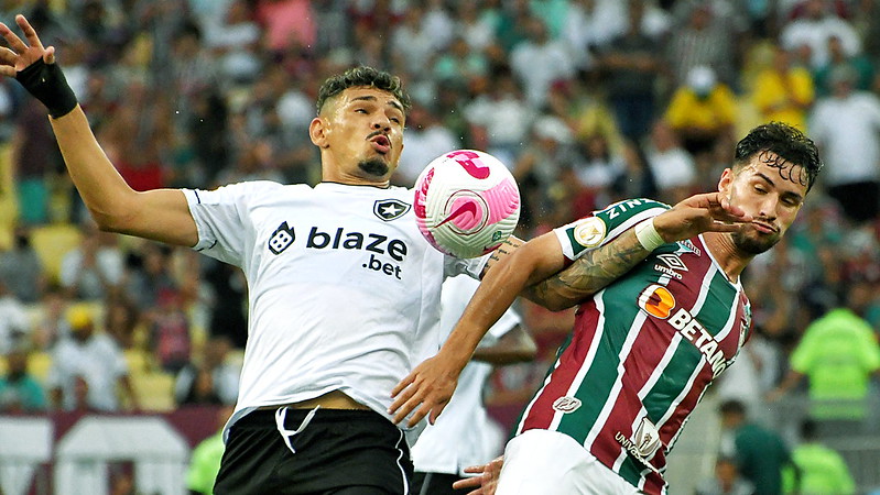 Tiquinho Soares revela bastidores de negociação frustrada com o Fluminense