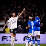 Torcida do Corinthians exige 'guerra' do elenco em decisão crucial pela Libertadores