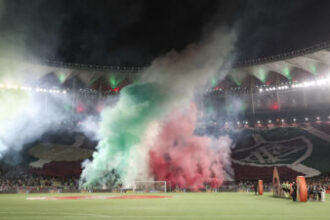 Torcida do Fluminense esgota Setor Sul para duelo decisivo contra o Vasco