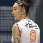 Torcida do Osasco manifesta apoio a Tifanny após novas restrições da CBV a atletas trans