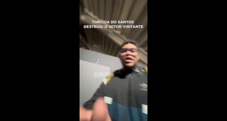 Torcida do Santos causa vandalismo em setor visitante de São Januário