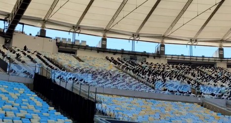 Torcida do Vasco organiza mosaico especial para o clássico contra o Fluminense