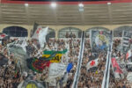 Torcida do Vasco transforma São Januário em caldeirão em noite de decisão