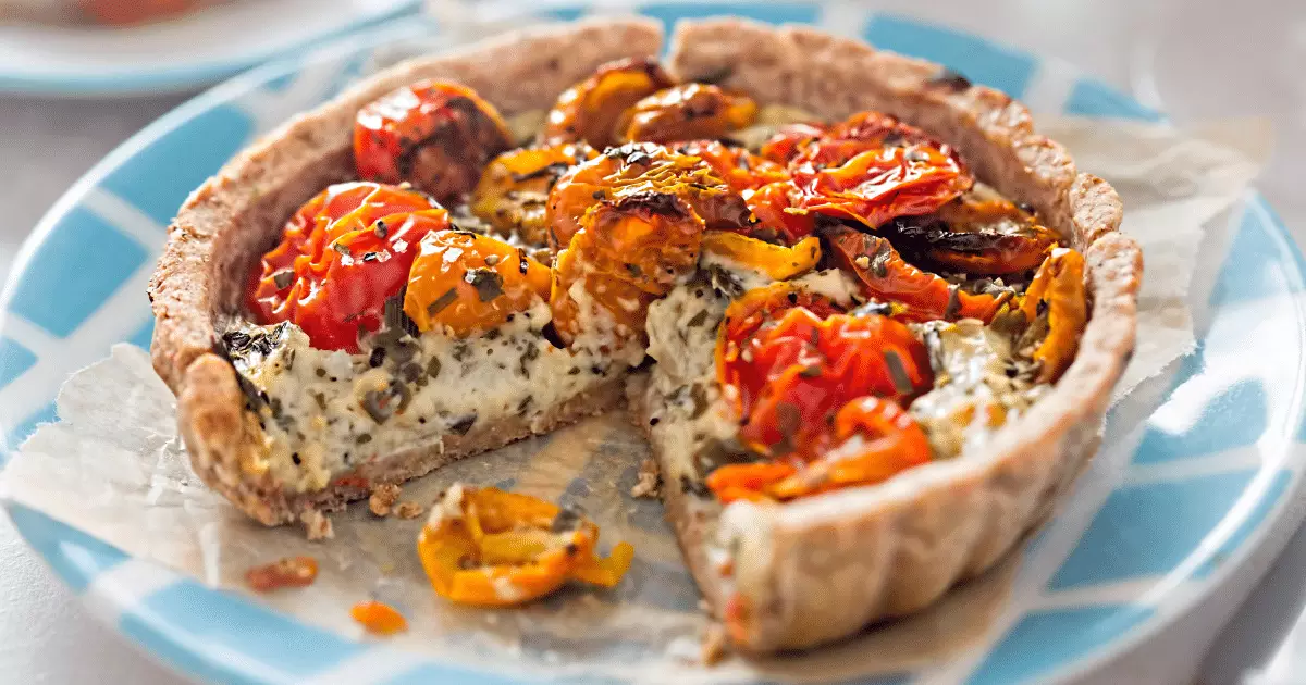 Torta de tomate seco com muçarela: aprenda a preparar esta receita crocante