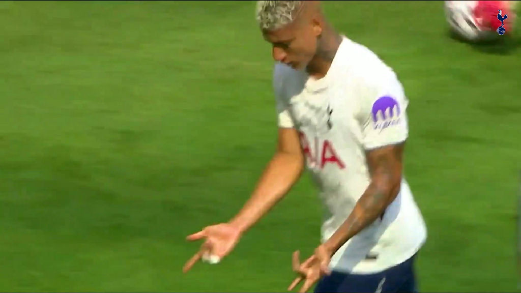 Tottenham domina Hoffenheim com gols de Richarlison e Mikey Moore