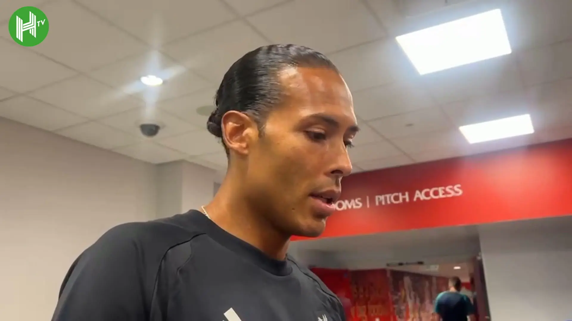 Van Dijk analisa desempenho do Liverpool após revés diante do Monaco