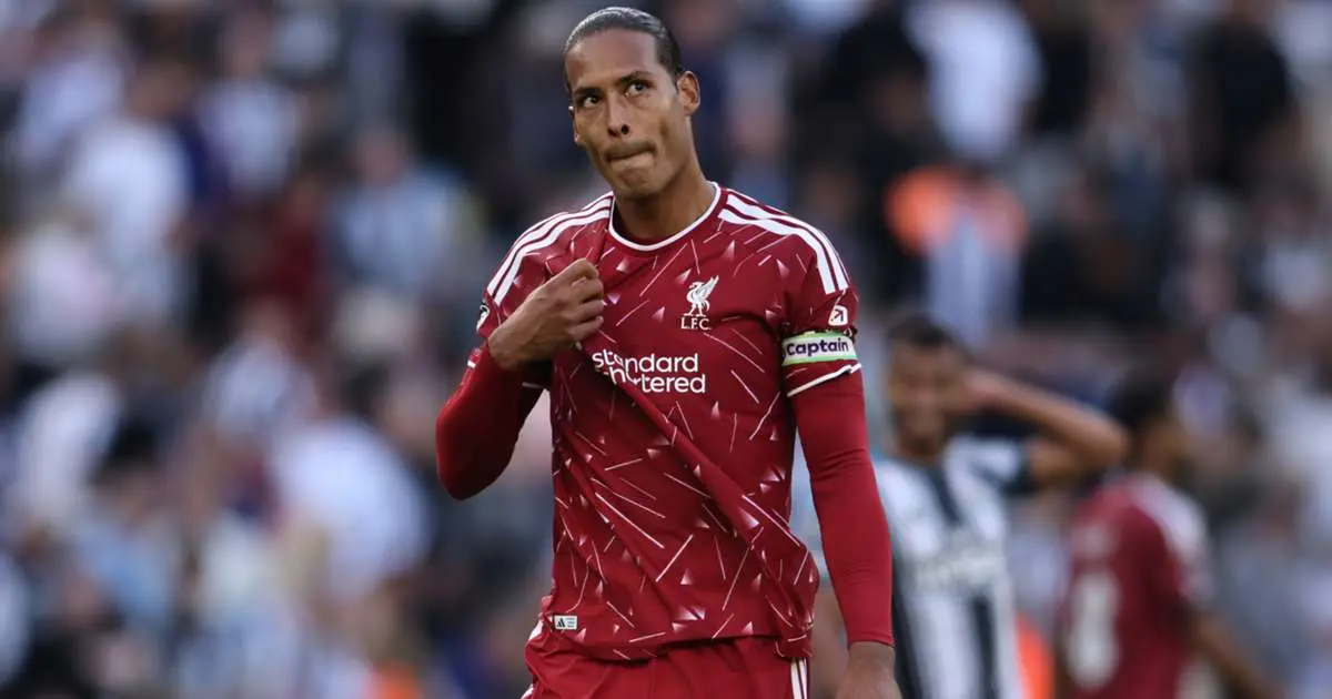 Van Dijk cobra reação do Liverpool após temporada considerada inaceitável