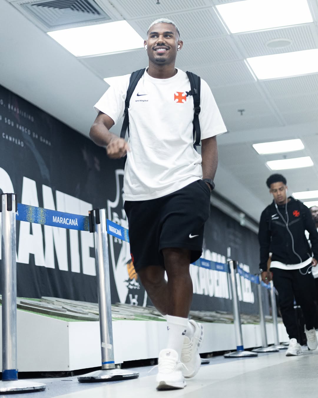 Vasco chega ao Maracanã para compromisso decisivo com foco total