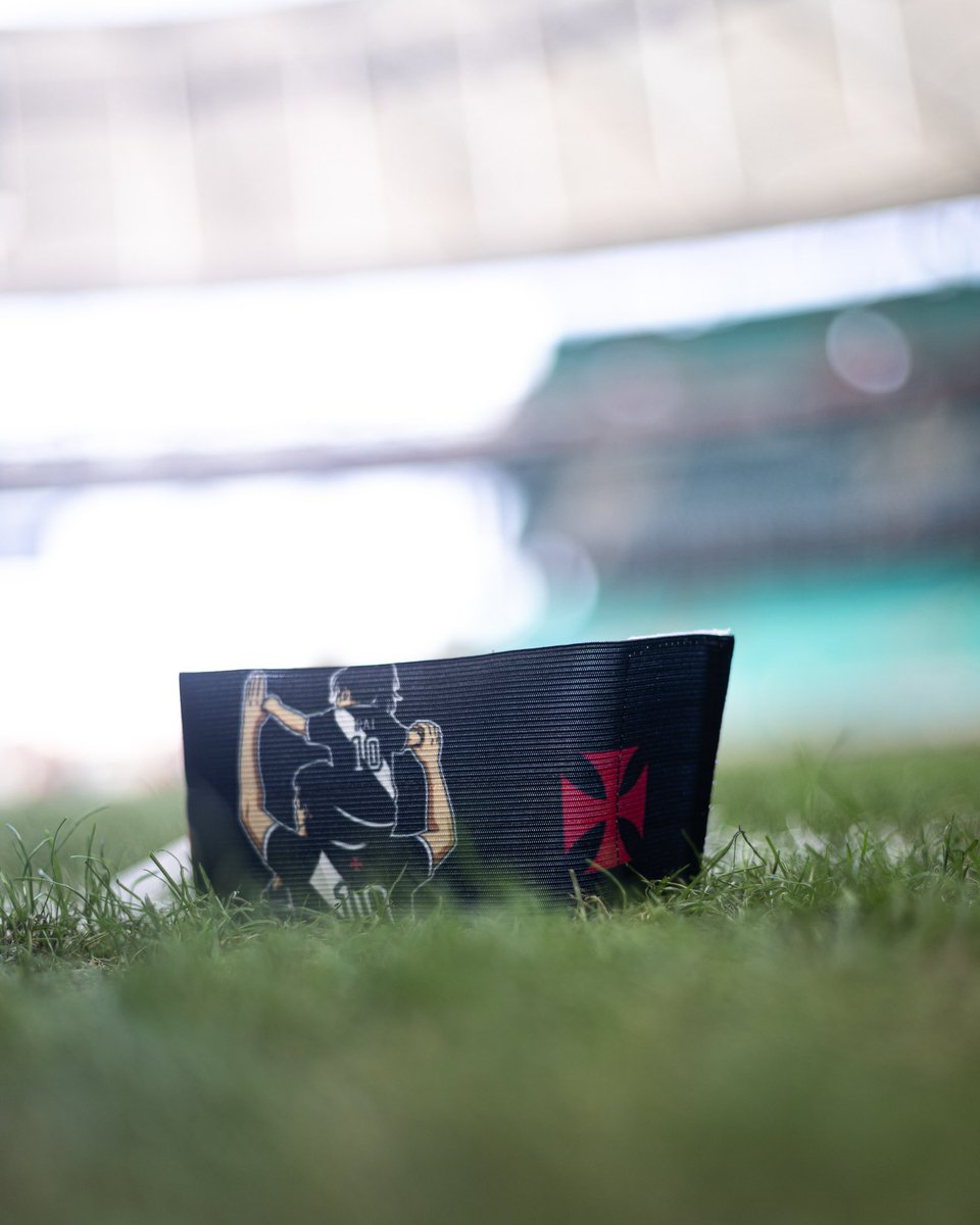Vasco da Gama celebra Dia dos Pais com faixa de capitão personalizada