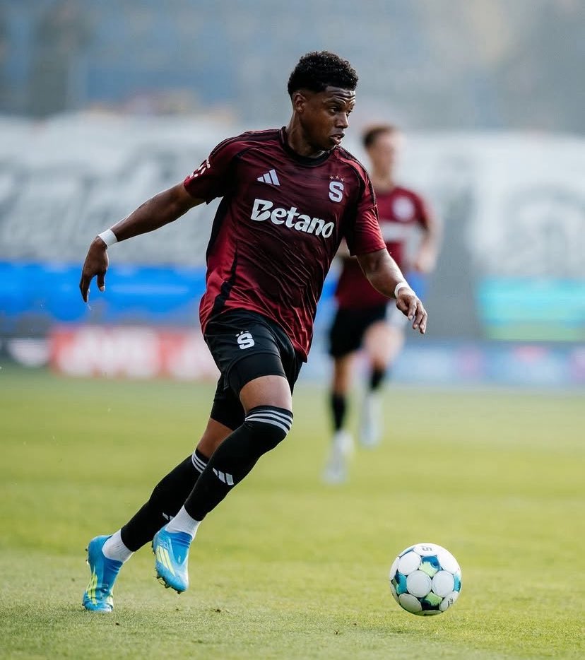 Vasco desiste da contratação de John Mercado após negativa do Sparta Praga
