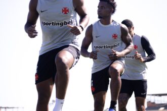 Vasco encerra preparação no CT Moacyr Barbosa antes de duelo pela Copa Sudamericana