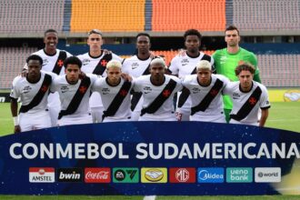 Vasco enfrenta desfalques importantes para duelo decisivo contra o Olimpia