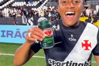 Vasco feminino celebra retorno à elite com ação especial de patrocínio